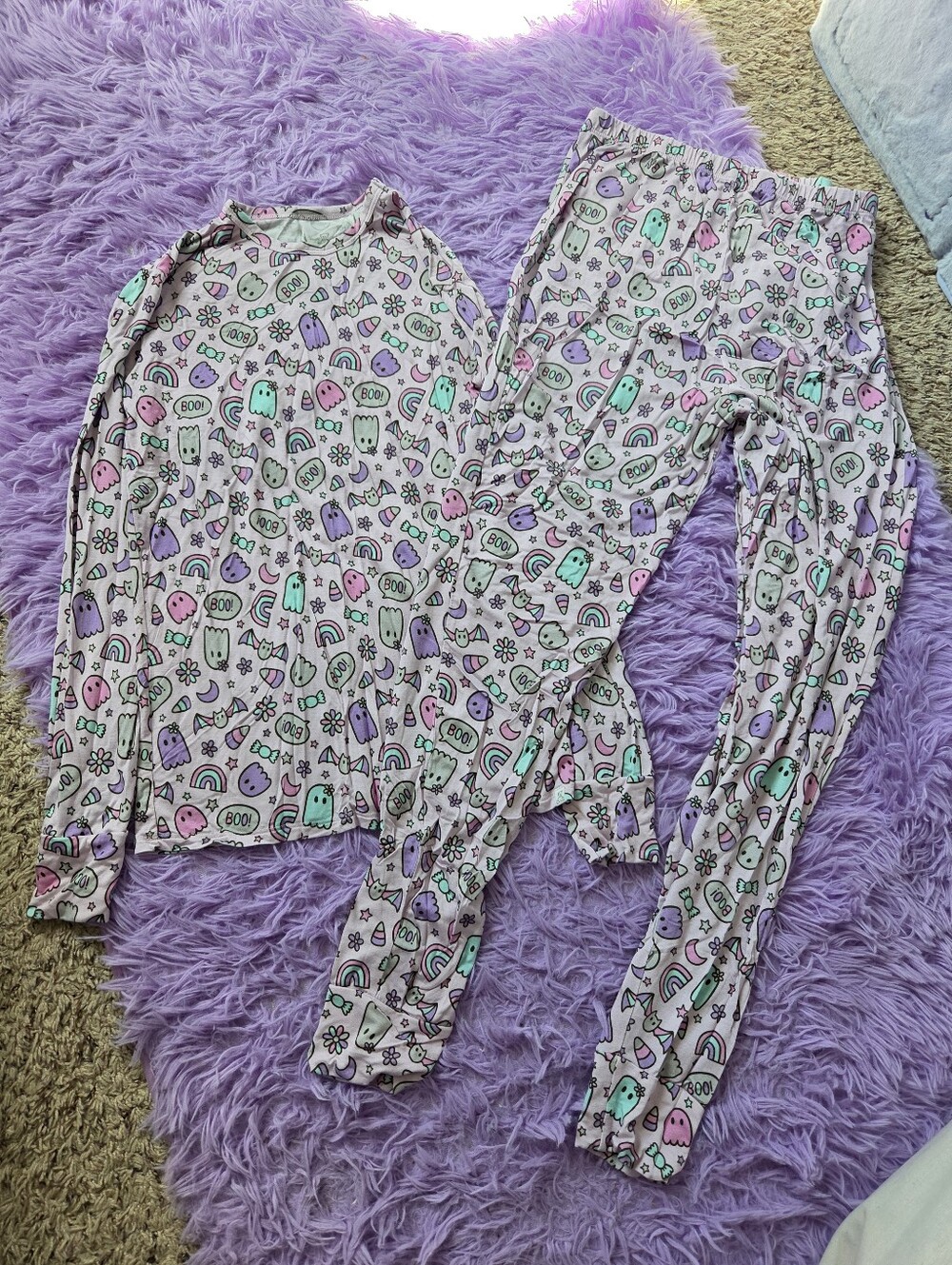 Little Snuggles Kids Long Sleeve Bamboo Pajama Set in Pastel Ghost Print - 14